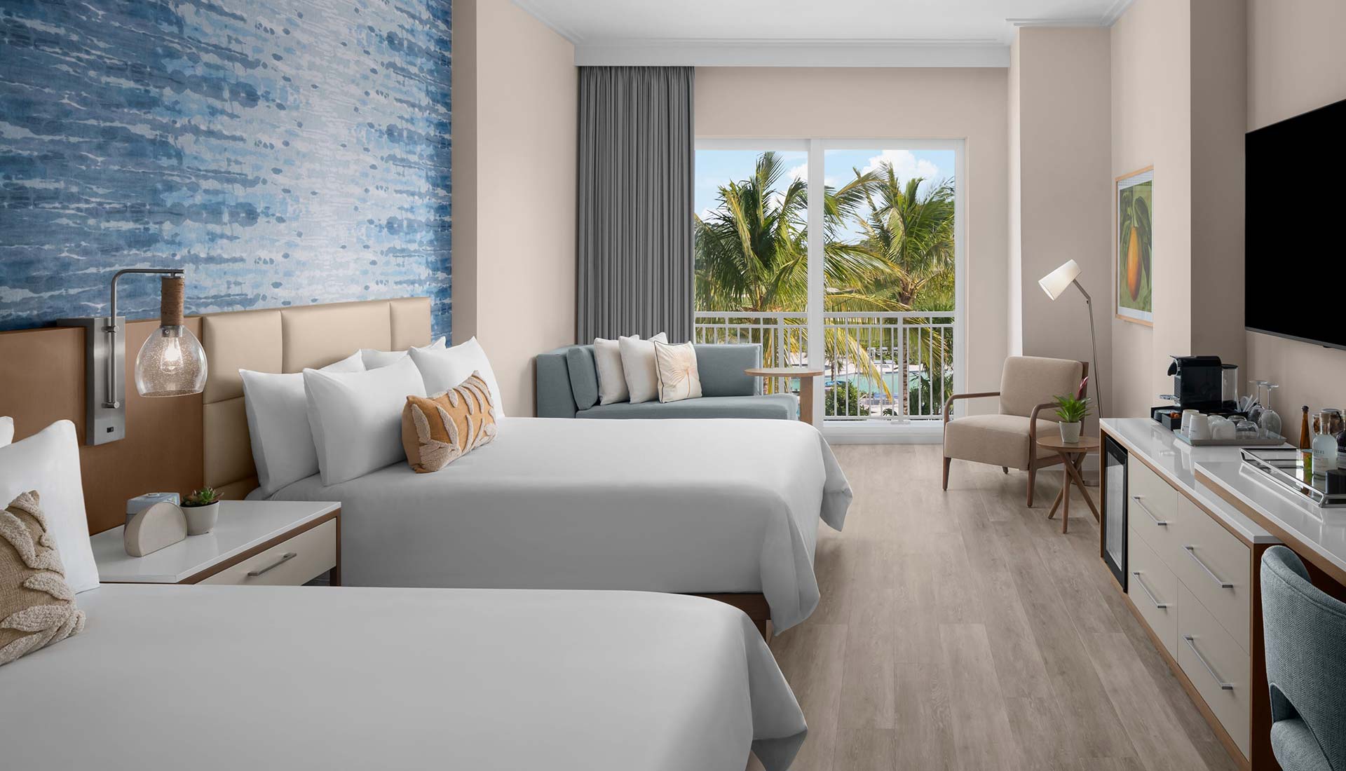 The Belgrove Guestroom Queens Pool View